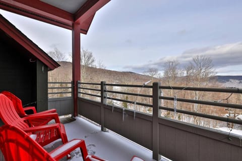 Make this beautiful property your family vacation home while in Killington B301 Casa in Mendon