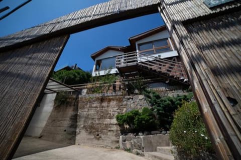 CASA PARAISO AZUL REÑACA House in Vina del Mar