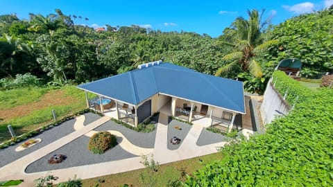 Property building, Day, Natural landscape, Garden, Garden view, Street view