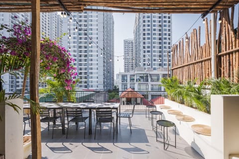 MODERN VILLA - Rooftop - Sky View - Egg Coffee Class Condominio in Hanoi