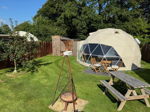 Property building, Garden