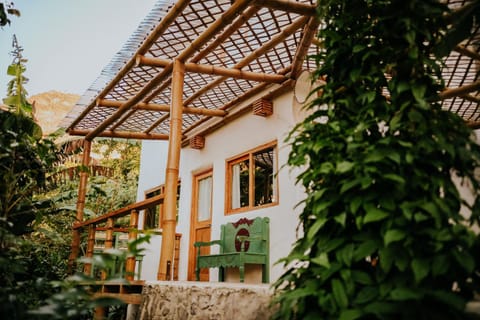 Designers Luxury Retreat with breathtaking gardens Casa in Sololá Department