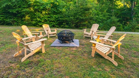 Day, Garden, Seating area, Garden view, flat iron