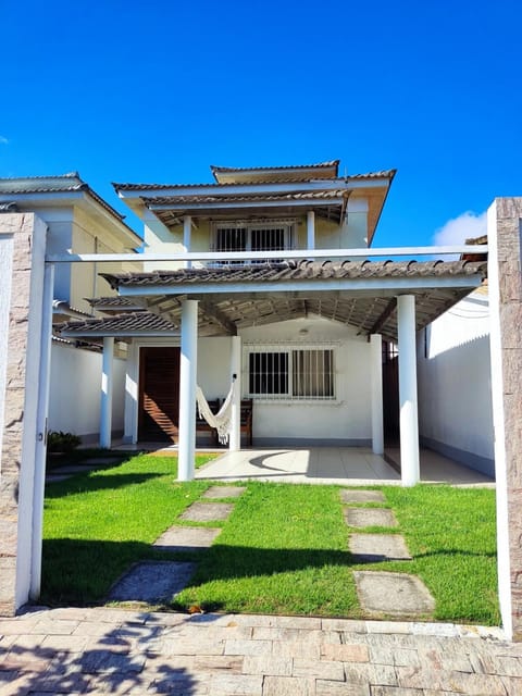 Casa Piscina em Condomínio 5min Praia ITACOATIARA. House in Niterói