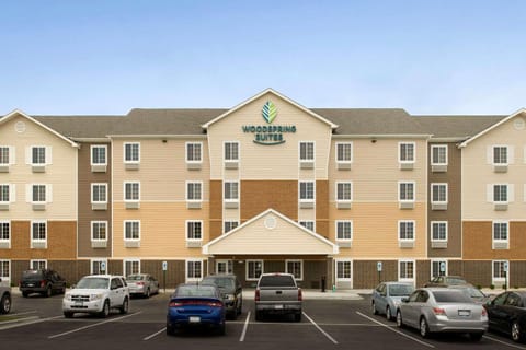 WoodSpring Suites Chicago Romeoville Hotel in Bolingbrook