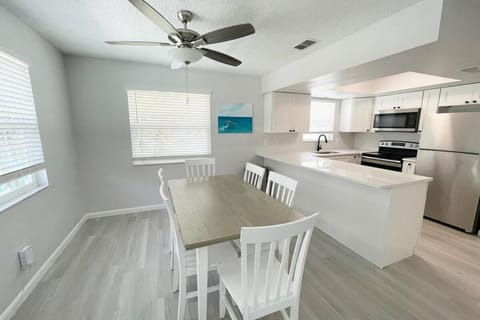 Beachside Getaway East Apartment in Indian Rocks Beach