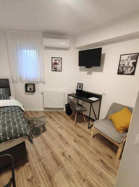 LaRoom - Free Parking Bed and Breakfast in City of Zagreb