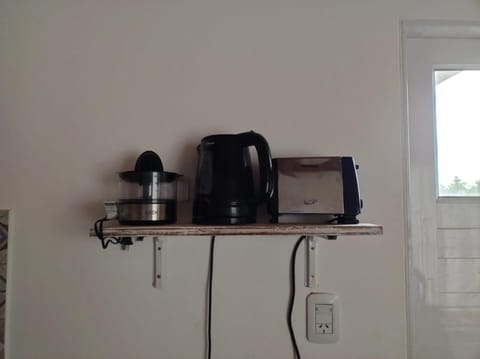 Coffee/tea facilities, toaster