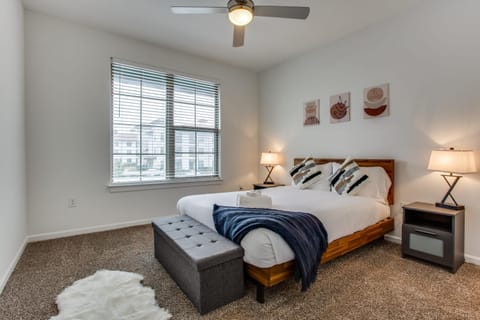 Astonishing CozySuites on I-35 with pool&parking #10 Condo in Wells Branch