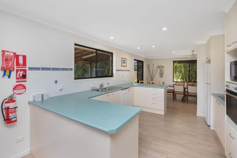 Hibiscus 8 House in Tuncurry