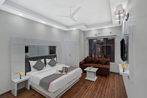 Bed, TV and multimedia, Photo of the whole room, Bedroom, air conditioner