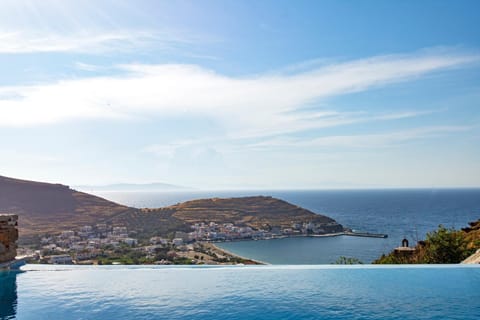 Nearby landmark, Day, Natural landscape, Pool view, Sea view, Swimming pool