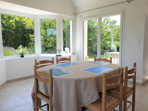 Villa avec WIFI, jardin, à 700m de la plage à TREGASTEL - Ref 405 Villa in Trégastel