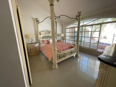 Hotel boutique Vacation rental in Leon