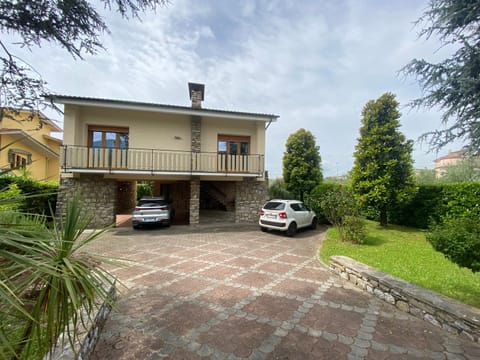 Villa Anna with pool and lift Villa in Capannori