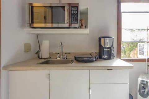 Coffee/tea facilities, Kitchen or kitchenette, minibar