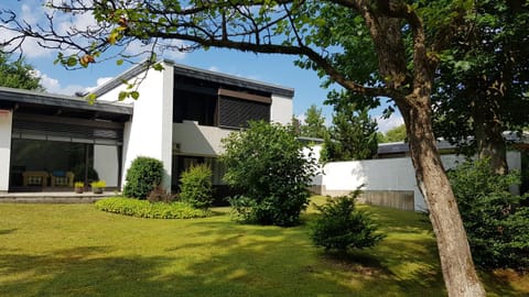 Property building, Garden, Garden view