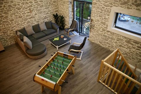 Loft Chocolatine, spacieux, piscine, trampoline House in Carcassonne