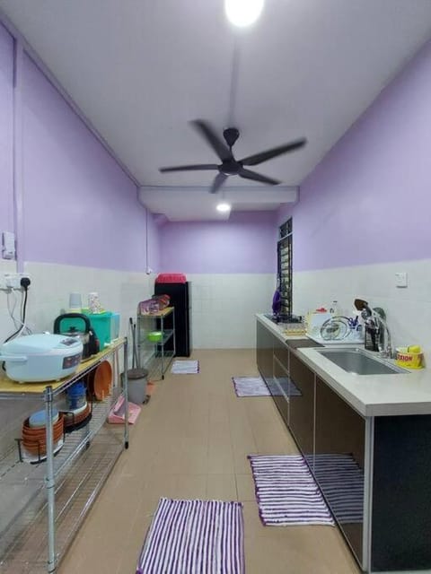 Homestay Warisan Violet House in Malacca