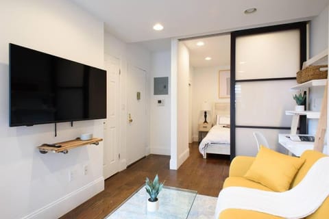 69-5A Modern Lower East Side 1BR Apt BRAND NEW Apartment in East Village