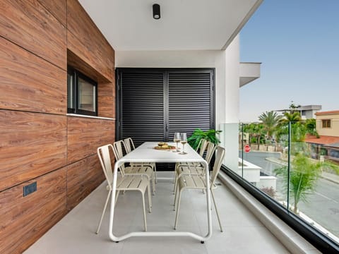 Balcony/Terrace, Dining area