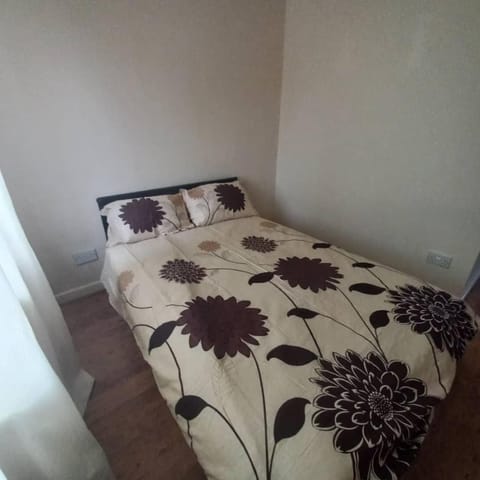 hamilton 3 bedrooms 10 minutes from city centre House in Leicester