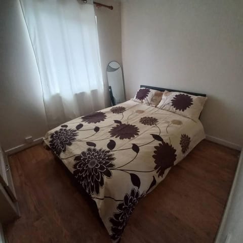 hamilton 3 bedrooms 10 minutes from city centre House in Leicester