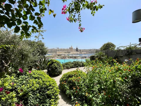 Luxury Apartment facing Valletta Condo in Sliema