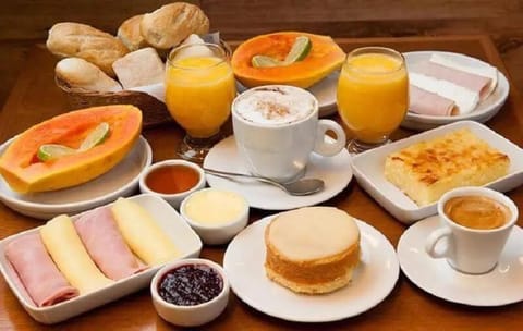 Food and drinks, Food, Breakfast, Continental breakfast