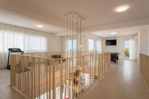 Billiard, TV and multimedia, Fitness centre/facilities, Sports, Entertainment