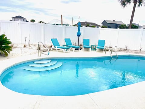 Paradise on White Sands House in Pensacola Beach