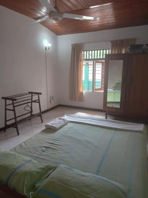 1, 2, 3, 4 or 5 roomed full homes with gardens Negombo Villa in Negombo