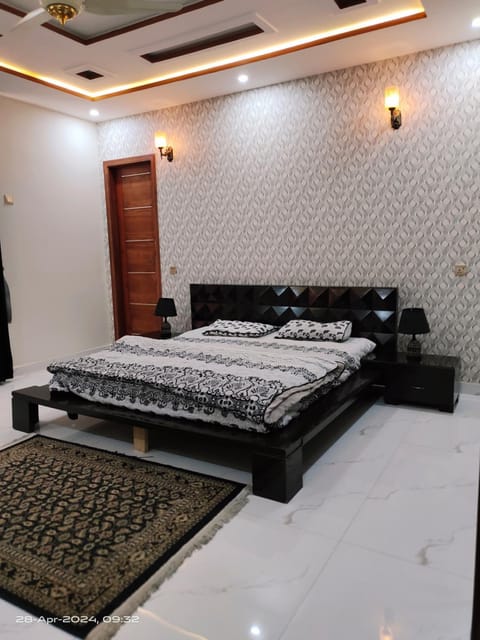 2 bedrooms Independent house Valencia town Lahore Condo in Lahore