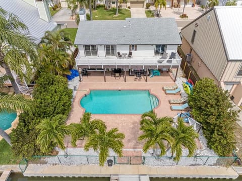 Stunning Waterfront Pool Home Walk to Beach & Restaurants Large Private Pool House in Indian Rocks Beach