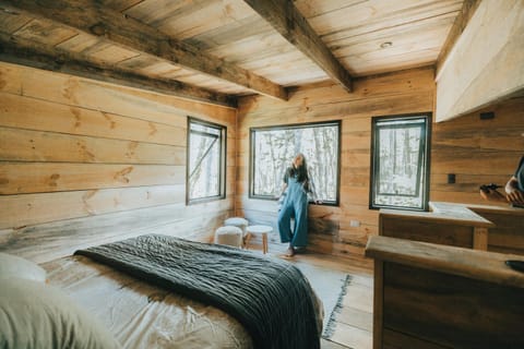 Bed, Bedroom, Mountain view