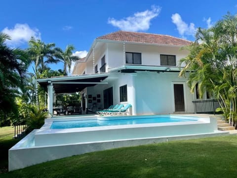 New-Casa De Campo-La Romana-5BR-Pool-Jacuzzi-Beach Villa in La Romana