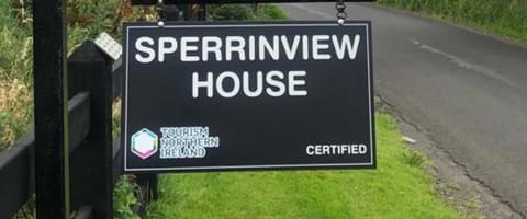 Captivating and Cosy Country House Sleeps up to 8 House in Magherafelt