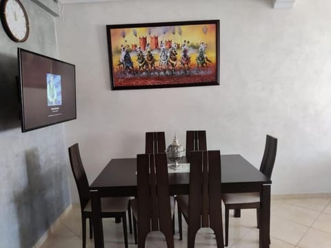 Appartement très proche Rabat et de l'Aéroport Condo in Rabat-Salé-Kénitra