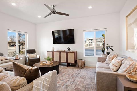 Family Paradise at the Vue #29 townhouse Casa in St George