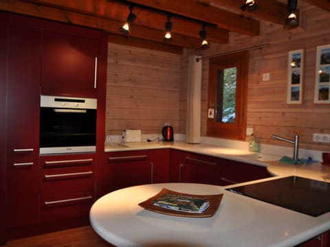 Grand chalet à proximité des pistes de ski secteur linga - FR-1-693-2 Chalet in Châtel