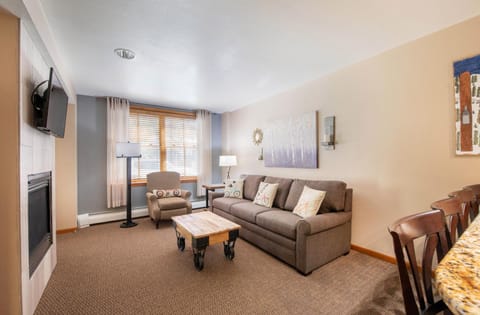 Premium Unit 1108 - One Bedroom - Zephyr Mountain Lodge condo Apartment in Winter Park