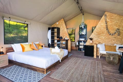 Cicada Luxury Camping Luxury tent in Jamberoo