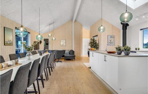 Pet Friendly Home In Lkken With Wifi Casa in Løkken