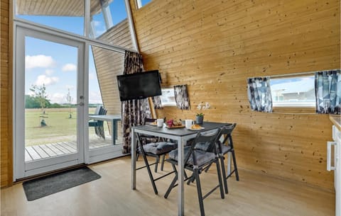 Lovely Home In Kolding With Kitchen Casa in Egtved