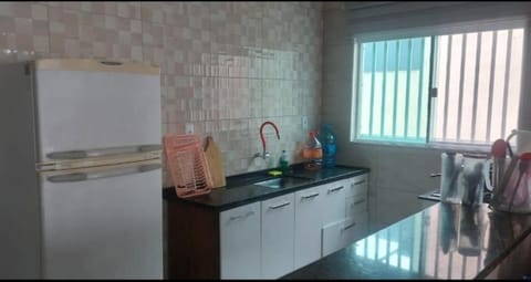 Kitchen or kitchenette, minibar, pet friendly, stove