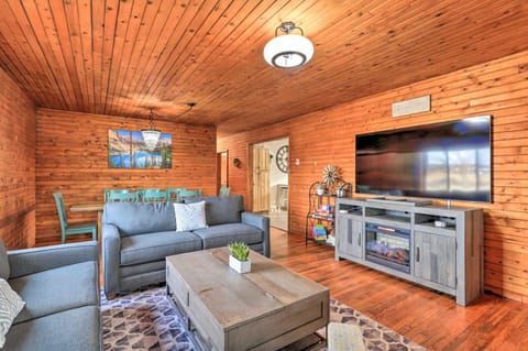 Secluded Cabin with Hot Tub, Game Room and Views! House in La Plata County