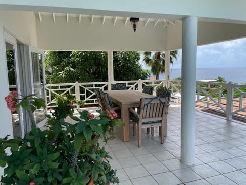 Day, View (from property/room), Balcony/Terrace, Dining area, Sea view