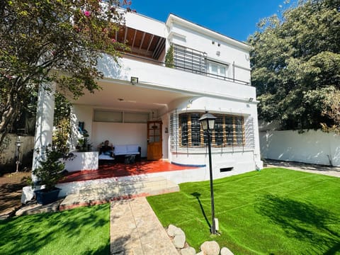 Property building, Garden, Garden view