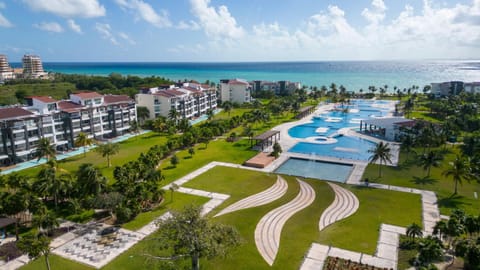 Stunning Ocean Front By Condo Boutique Condo in Playa del Carmen