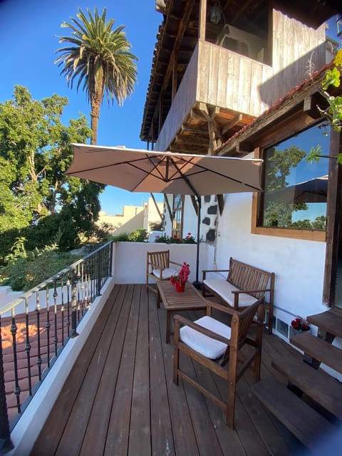 Balcony/Terrace, Mountain view, Inner courtyard view